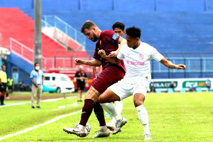 Pertandingan Grup D Piala Presiden 2022 antara PSM Makassar dan Persikabo 1973 di Stadion Kanjuruhan, Kabupaten Malang, Rabu (15/6/2022) sore WIB.