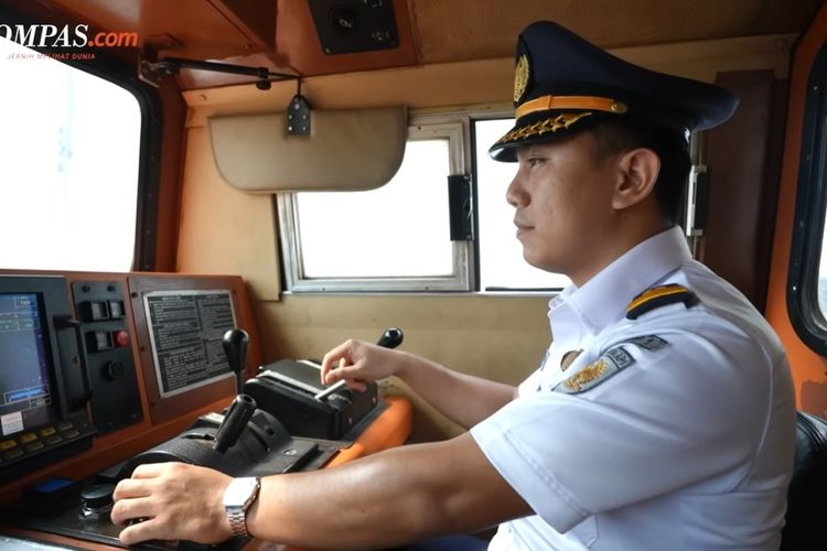 Di Balik Tuas Kereta, Masinis Harus Punya Mental yang Kuat