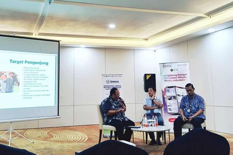 Preskon jelang Indonesia Medical Wellness Tourism Expo (IMWTE) dan IVF Festival 2025 yang akan digelar di Grandcity Surabaya mulai 25-27 Juli 2025 mendatang.