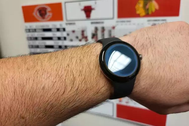 Perangkat yang diyakini sebagai Google Pixel Watch.