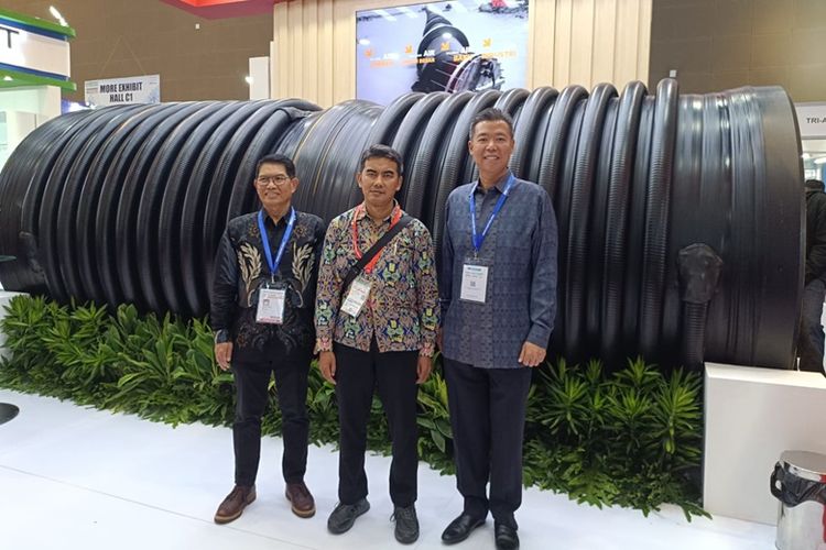 Vinilon Group meluncurkan Pipa Vinilon KRAH pada ajang Indo Water Expo and Forum 2024 yang digelar di JIExpo Kemayoran, Jakarta, Rabu (18/9/2024).