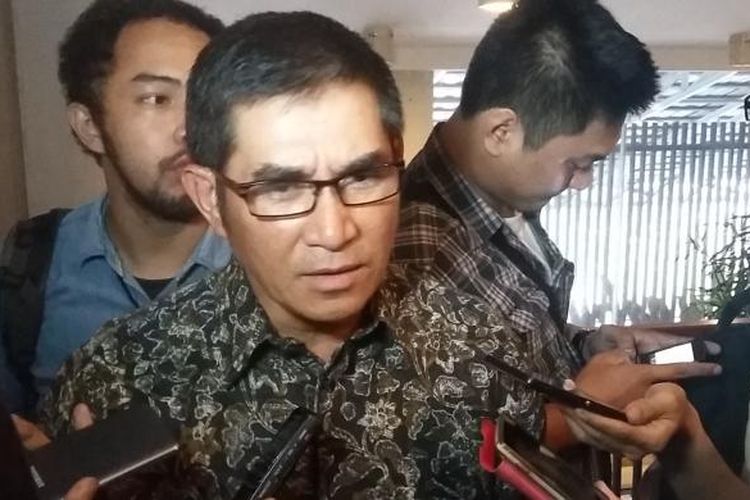 Mantan Ketua Mahkamah Konstitusi, Hamdan Zoelva, saat ditemui di Cikini, Jakarta Pusat, Jumat (12/6/2015).