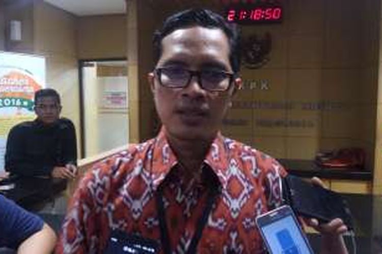 Juru Bicara KPK Febri Diansyah saat jumpa pers di Gedung KPK Jakarta, Rabu (14/12/2016).