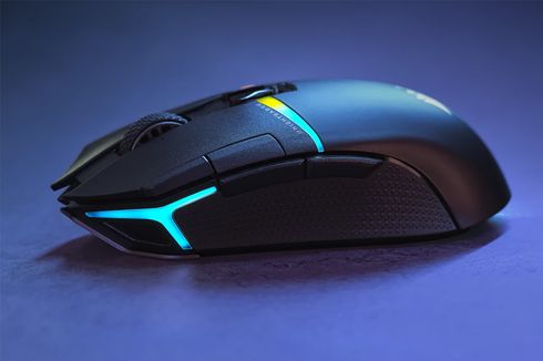 Corsair Luncurkan Mouse Gaming Wireless Nightsabre untuk Game Kompetitif
