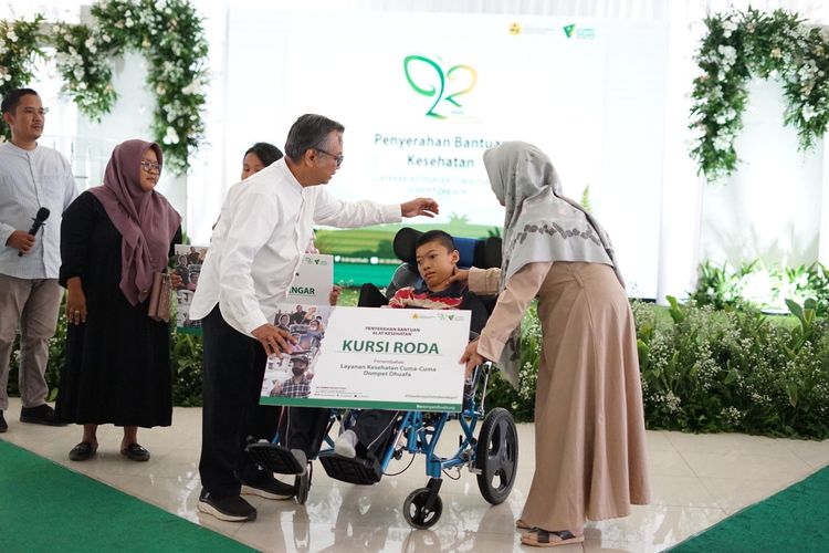 Maknai milad ke-22, yang bergulir di kawasan Zona Madina, Parung, Bogor, Rabu (22/11/2023), Layanan Kesehatan Cuma-cuma (LKC) Dompet Dhuafa bertekad hadirkan Transformasi Sehatkan Negeri.