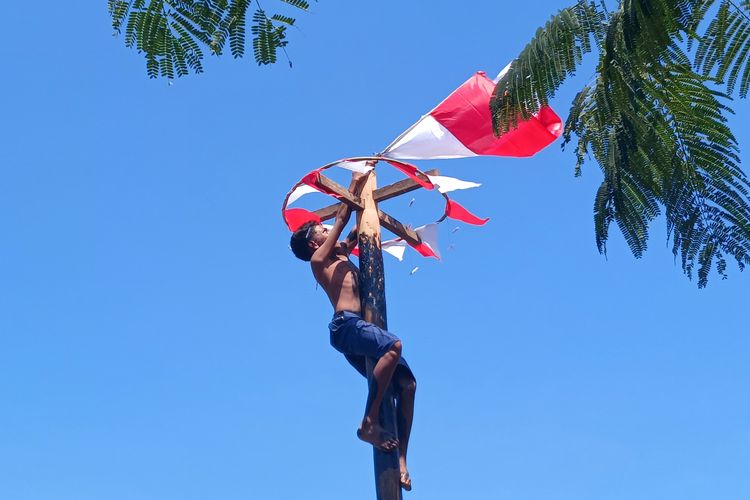 Rayakan HUT Ke-80 RI dengan pantun kemerdekaan 17 Agustus yang penuh makna. Cocok dibagikan ke WhatsApp dan media sosial. 