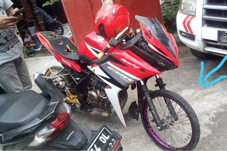 CBR150RR modifikasi yang viral karena menjadi korban rem blong di Pacet, Mojokerto