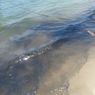 Pantai Pede Labuan Bajo Tercemar Oli, Diduga dari Kapal yang Parkir