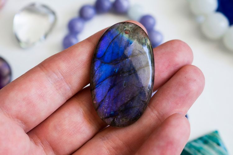 Ilustrasi labradorite