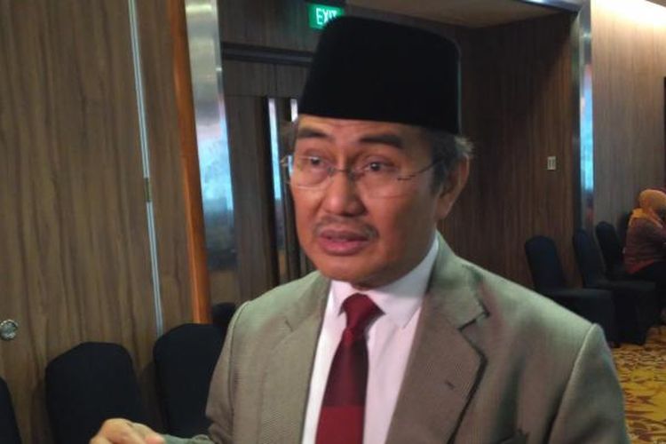 Ketua Dewan Kehormatan Penyelenggara Pemilu (DKPP) Jimly Asshiddiqie di Hotel Borobudur, Jakarta, Selasa (14/2/2017)