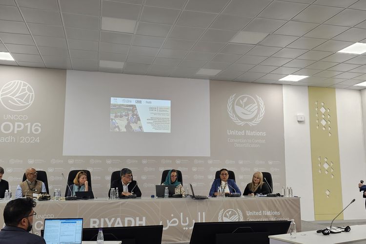 Salah satu acara dalam Konferensi Para Pihak ke-16 (COP16) Convention to Combat Desertification (UNCCD) di Riyadh, Arab Saudi. COP16 Riyadh berlangsung pada 2-13 Desember 2024.