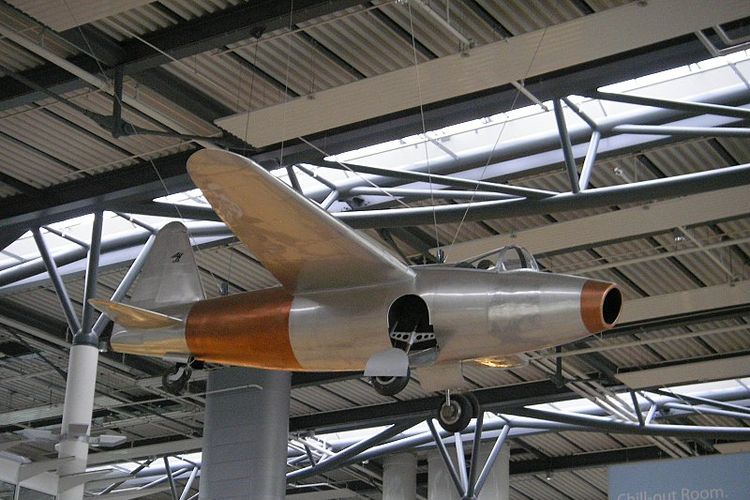 Salah satu replika pesawat Heinkel He