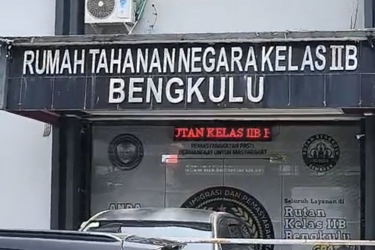 KPK Tahan Bupati Rejang Lebong Nonaktif di Rutan Bengkulu, Berkas Dilimpahkan ke JPU