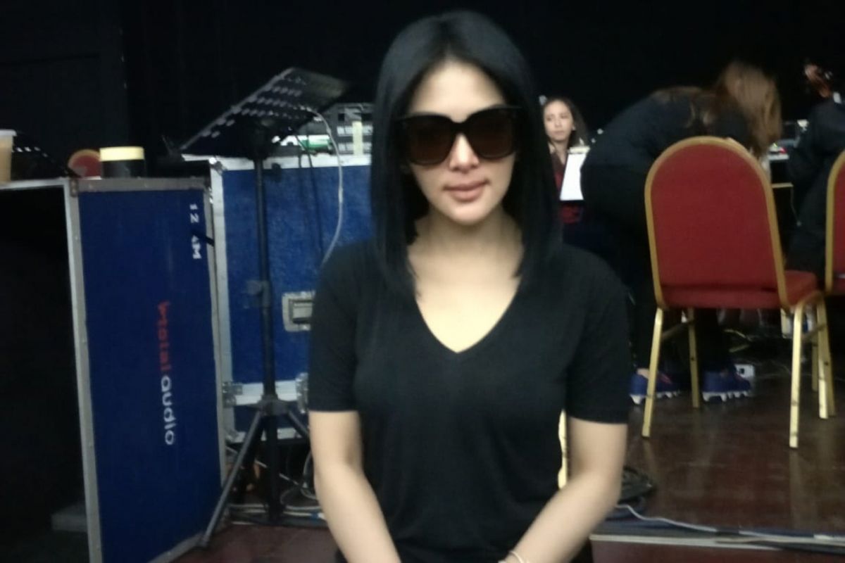 Syahrini saat ditemui usai latihan untuk Konser Journey Of Syahrini di kawasan Kuningan, Jakarta Selatan, Selasa (18/9/2018)