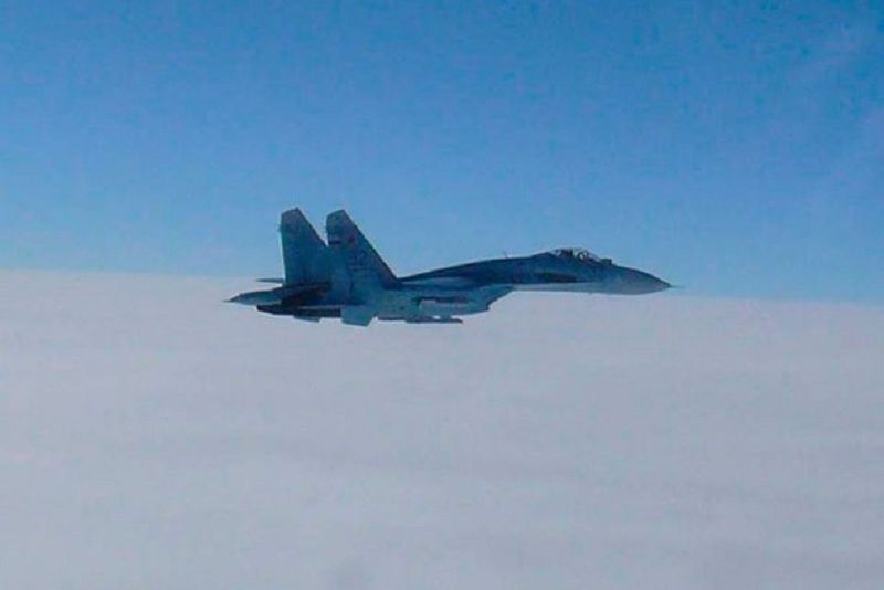 Rusia Kirim Jet Tempur Sukhoi Su-27 Hadang Pesawat AS dan Swedia