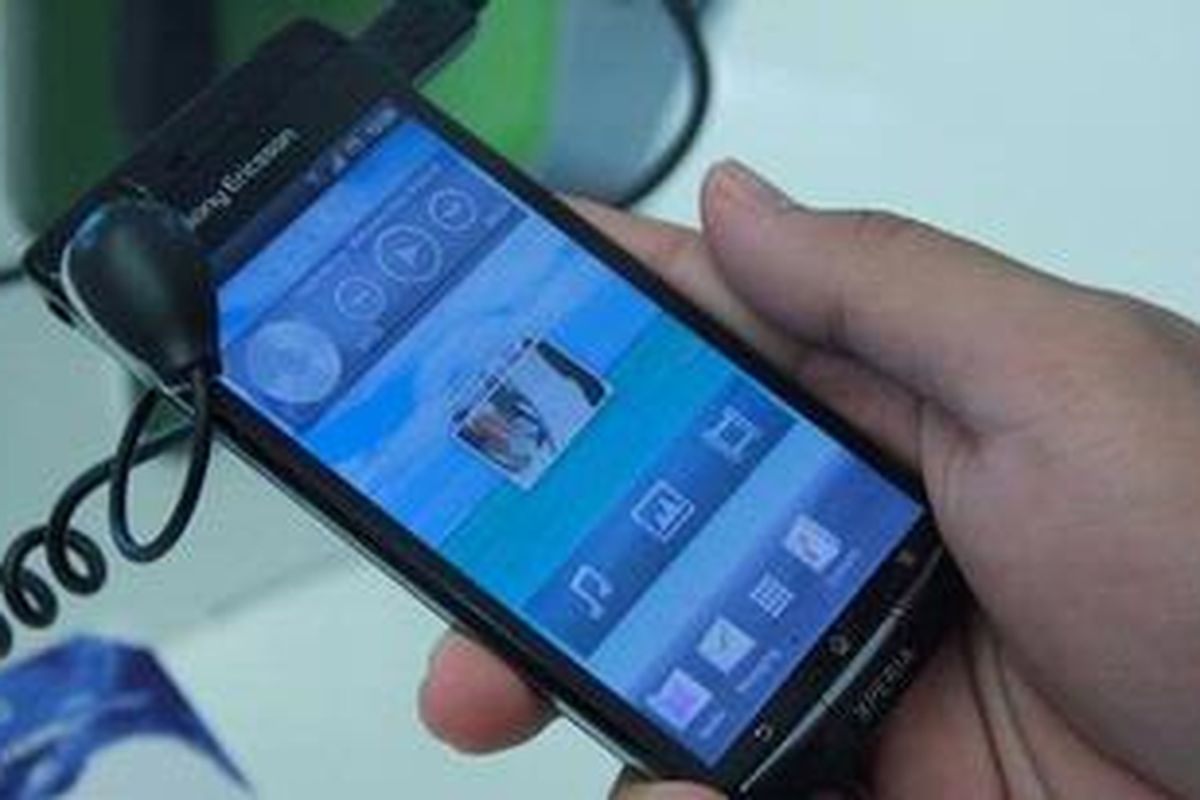 Ponsel Xperia arc Sony Ericsson