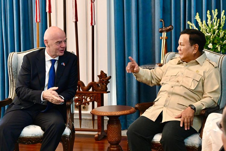 Apa Isi Pertemuan Prabowo dan Presiden FIFA di Istana?