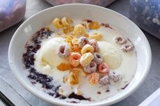 Jualan Bubur Ketan Hitam Topping Kekinian, dari Iseng Sampai Beromzet Rp8 Juta Per Bulan