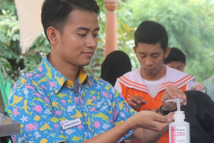 Tempat cuci tangan di Ancol.