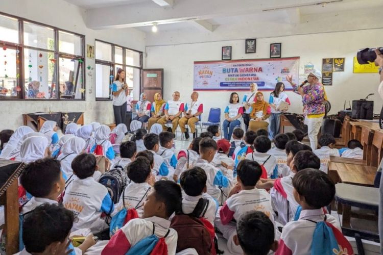 Deteksi Dini Buta Warna Didorong, Ratusan Siswa di Bandung Ikuti Pemeriksaan Mata