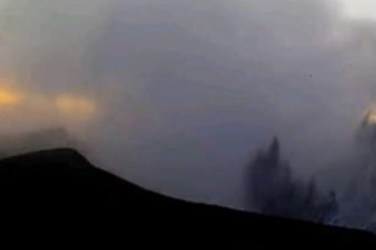 Gunung Marapi di Sumbar mengalami erupsi, Sabtu (7/1/2023) pagi