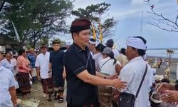Respons Musibah di Selat Bali, Bupati Jembrana Inisiasi Upacara Segara Kerthi Mulang Pekelem