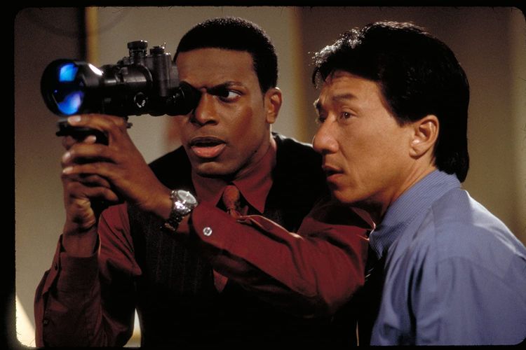 Chris Tucker dan Jackie Chan beraksi dalam film Rush Hour 2.