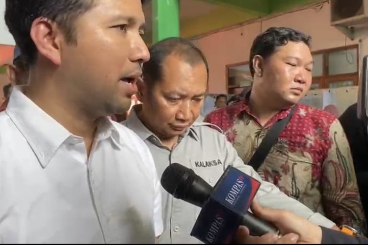 Wakil Gubernur Jawa Timur Emil Dardak kembali meninjau langsung evakuasi korban ambruknya bangunan di Pondok Pesantren (Ponpes) Al Khoziny, Sidoarjo, Jawa Timur pada Selasa (30/9/2025).