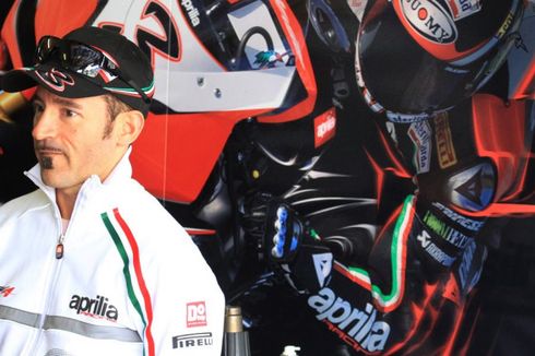 Ikuti Jejak Rossi, Biaggi Juga Punya Tim di Moto3