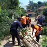 Akibat Hujan Deras dan Pohon Tumbang, Belasan Rumah di Cianjur Rusak dan Terisolir