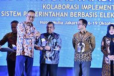 Optimalkan Pemanfaatan PDN, Riau Sabet Penghargaan dari Kemenkominfo