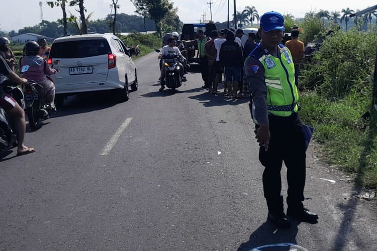 Tempat kejadian perkara adu banteng Avanza dan Mio di Jalan Menowo-Pucang, Magelang, Senin (1/7/2024).