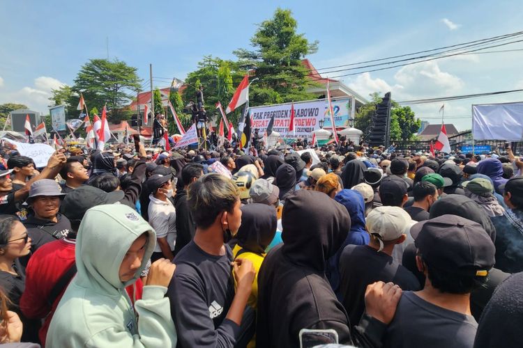 Gubernur Jateng Imbau Demonstran di Pati Tertib, Ingatkan Pentingnya Situasi Aman untuk Investasi