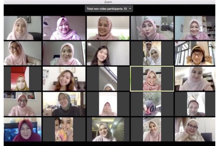 Dhini Aminatri membagikan potret kebersamaan dengan rekan artis serta Vebby Palwinta dengan kondangan online. (Bidikan Instagram Dhini Aminarti). (KOMPAS.com/Revi C Rantung )