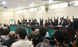 Sidang Terbesar dalam Sejarah KPPU, 97 Perusahaan Pinjol Jadi Terlapor Dugaan Kartel