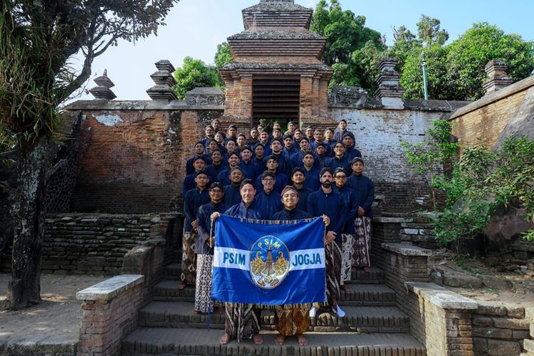 Tradisi Laskar Mataram, PSIM Ziarah ke Makam Raja Jelang Super League
