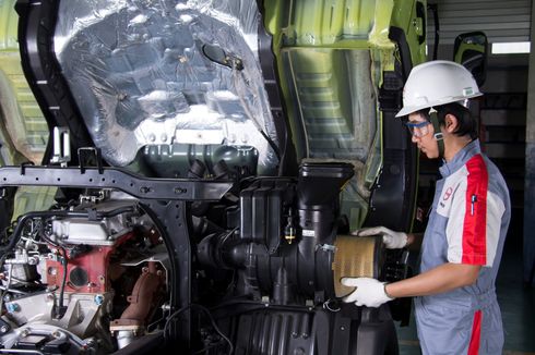 Hino Peduli Banjir, Beri Diskon Suku Cadang dan Jasa Servis