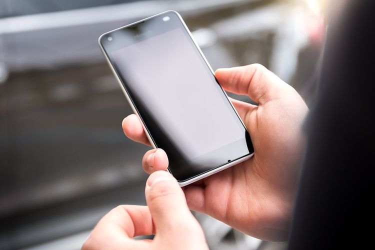 Komdigi Kaji Aturan Wajib Nomor HP untuk Bikin Akun Medsos