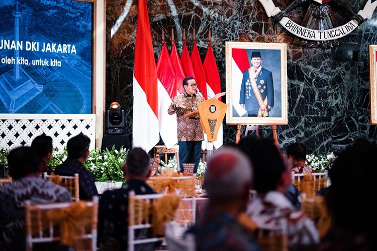 Gubernur DKI Jakarta Pramono Anung di acara Gala Dinner dan Pemberian Penghargaan Wajib Pajak Tahun 2025. 