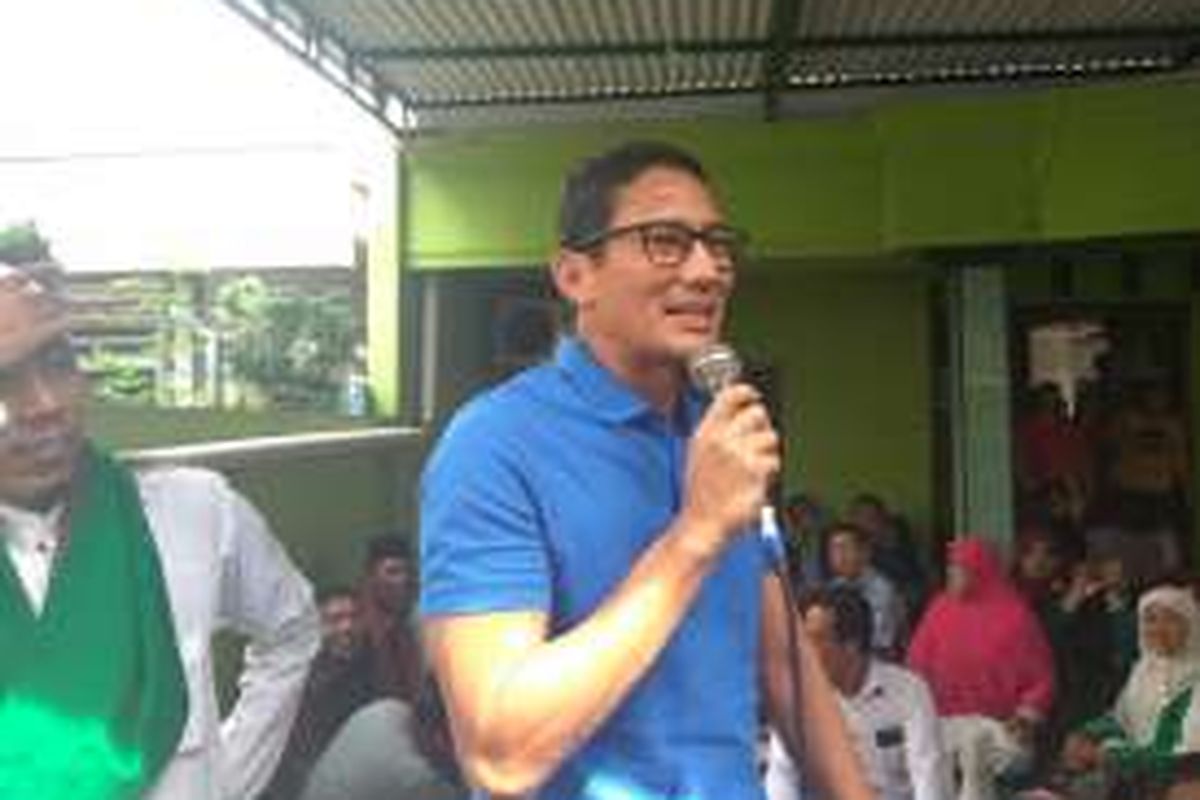 Sandiaga kampanye di Jalan Jaya 25 Darma Bakti, Cengkareng Barat, Senin (14/11/2016).