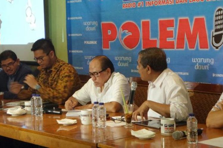 Diskusi mengenai reklamasi yang dihadirkan oleh Anggota DPRD DKI Fraksi Hanura Very Younevil, Ketua Kominitas Basuki Tjahaja Purnama Immanuel Ebenezer, Pakar Hukum Tata Negara Juanda, mantan Wagub DKI Prrijanto, Ketua Dewan Pembina KNTI Chalid Muhammas, dan Pakar Oseanografi IPB Alan Koropitan. 