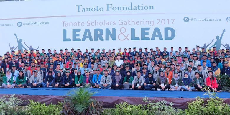 Sebanyak 250 penerima beasiswa Tanoto Foundation dari 21 perguruan tinggi di Indonesia berkumpul dalam acara Tanoto Scholars Gathering di Pangkalan Kerinci, Riau, 22-25 November 2017.