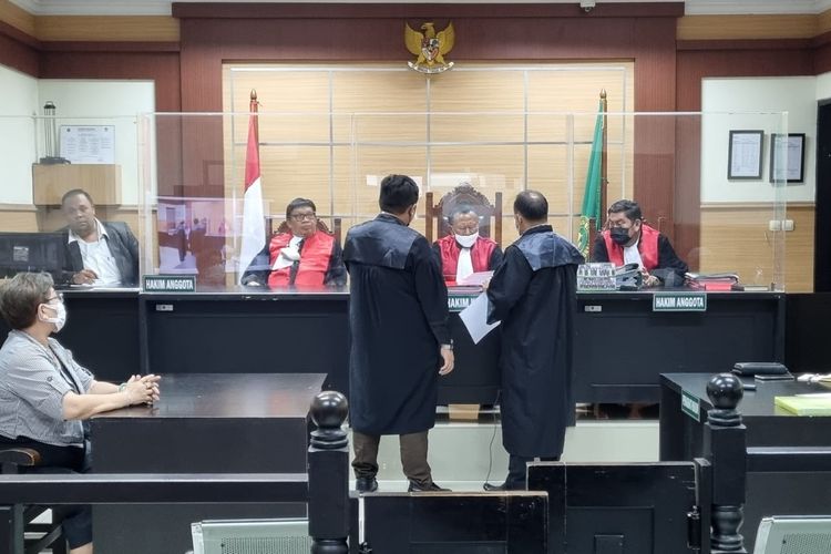 Gelar perkara beragendakan pemeriksaan saksi ahli atas kasus pemalsuan paspor oleh WNA berinisial EW asal Meksiko, Pengadilan Negeri Tangerang,Selasa (27/9/2022). Meskipun ini sidang perdananya, tetapi terdakwa justru tidak bisa hadir dikarenakan sakit.