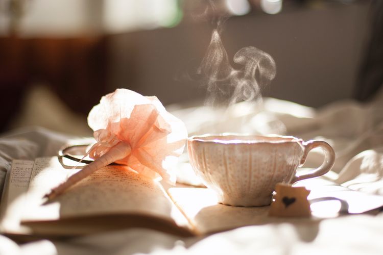 Tanin pada teh bisa menganggu lapisan di dinding saluran pencernaan.