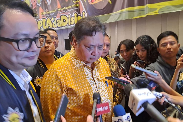 Ketua Umum Partai Golkar Airlangga Hartarto saat ditemui di Double Tree By Hilton, Jakarta, Selasa (16/4/2024) malam. 