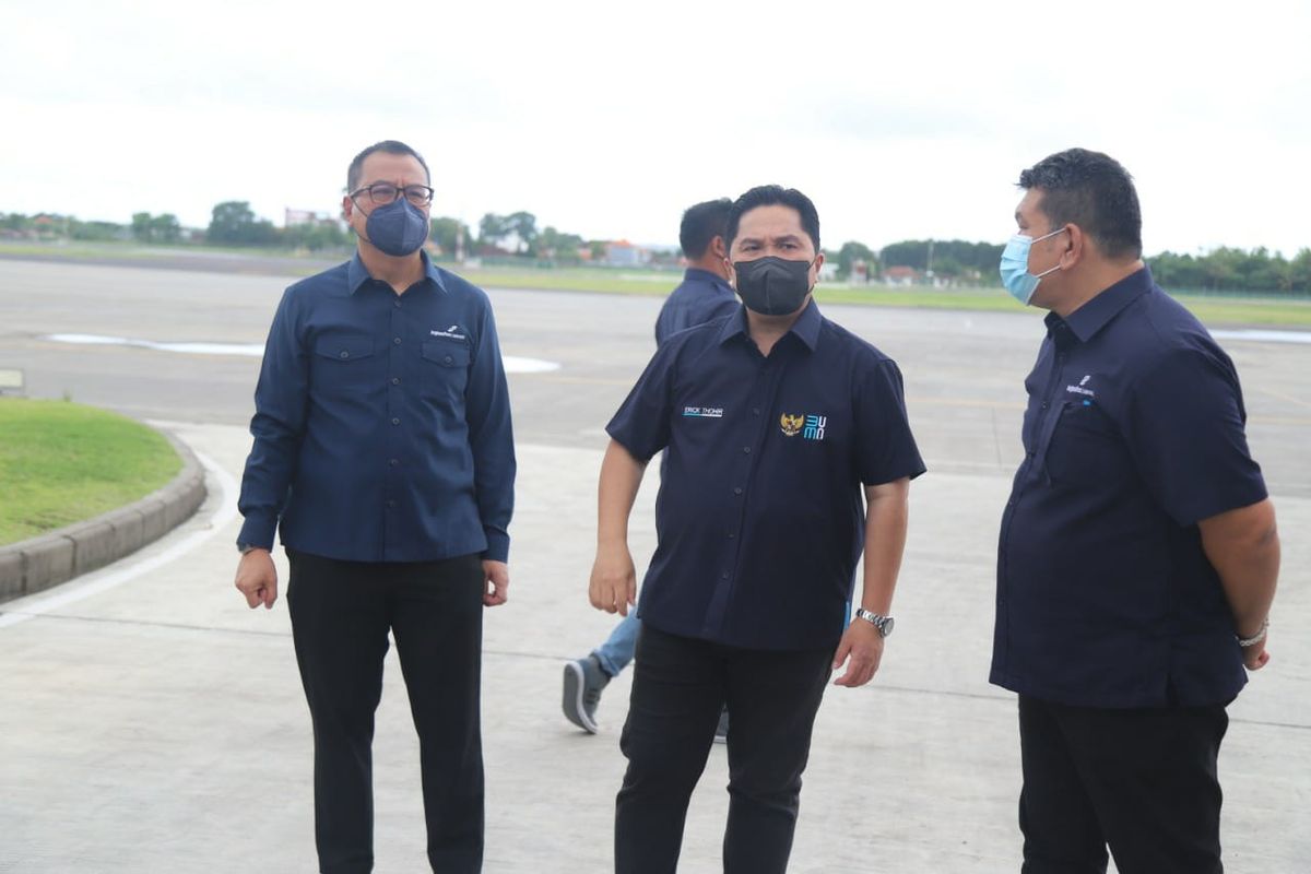 Menteri BUMN Erick Thohir saat meninjau Bandara I Gusti Ngurah Rai Bali terkait kesiapan Bali sebagai tuan rumah KTT G20 pada Oktober 2022 mendatang, Selasa (28/12/2021)..