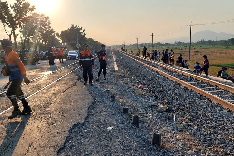 KA Ranggajati Terlambat 2,5 Jam Imbas KA Logawa Tertemper Truk di Madiun