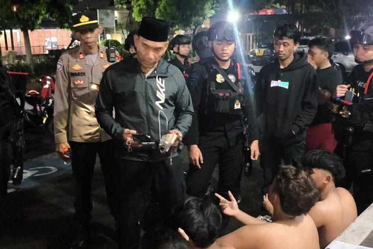 Puluhan Gengster Ditangkap saat Takbiran di Cileungsi, Lempari Pengendara dengan Petasan hingga Lukai Polisi