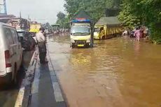 Luapan Kali Baru di Jalan Raya Bogor Jaktim Bikin Akses Warga Terputus