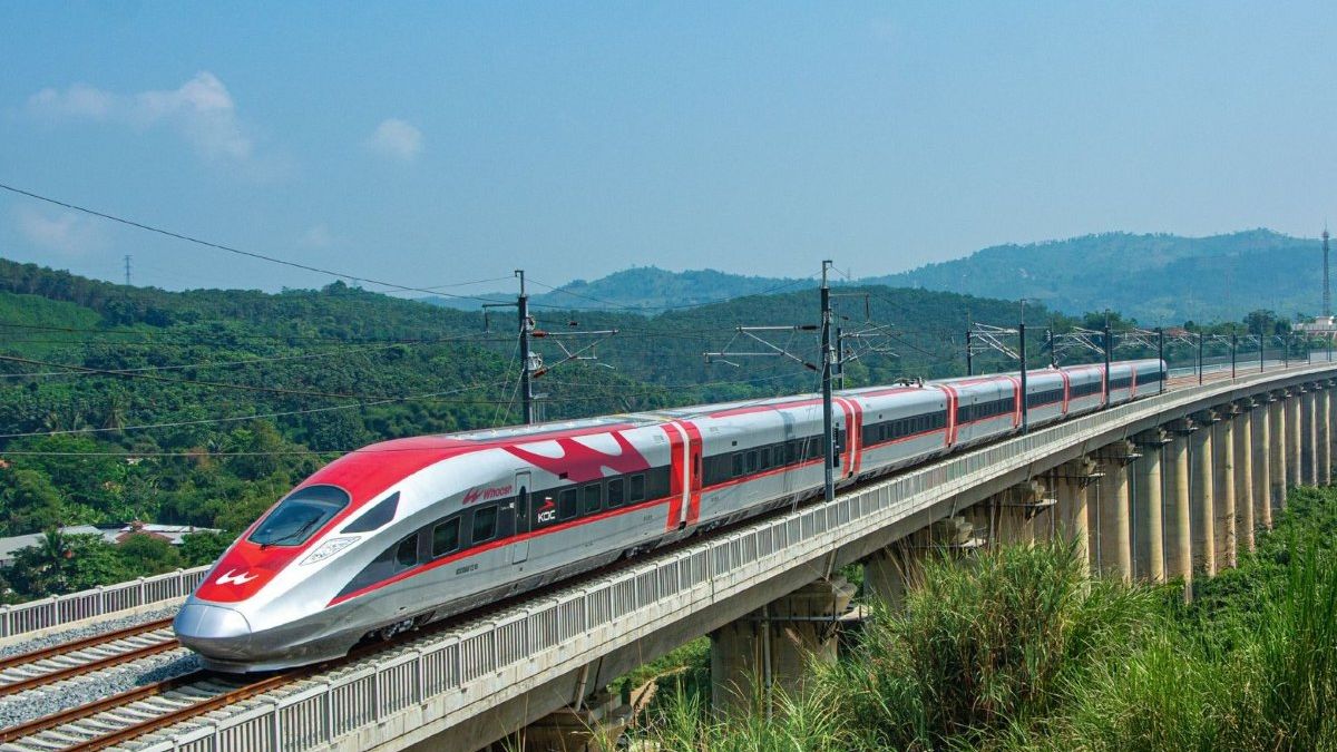 Promo Tiket Kereta Api dan Whoosh di Traveloka, Diskon 50 Persen Pakai BRI Kartu Kredit